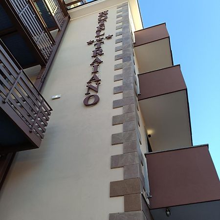 Hotel Traiano Civitavecchia Luaran gambar